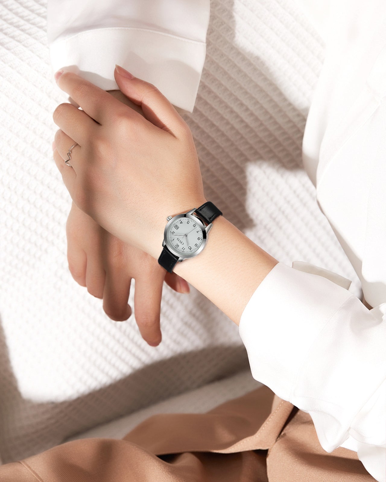 2298C | Quartz Women Watch | Leather Band